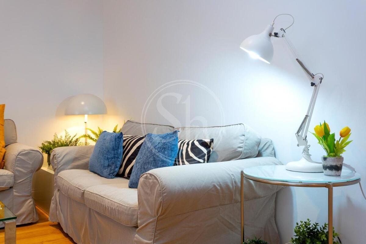Bonito Apartamento Cerca De La Sagrada Familia 巴塞罗那 外观 照片